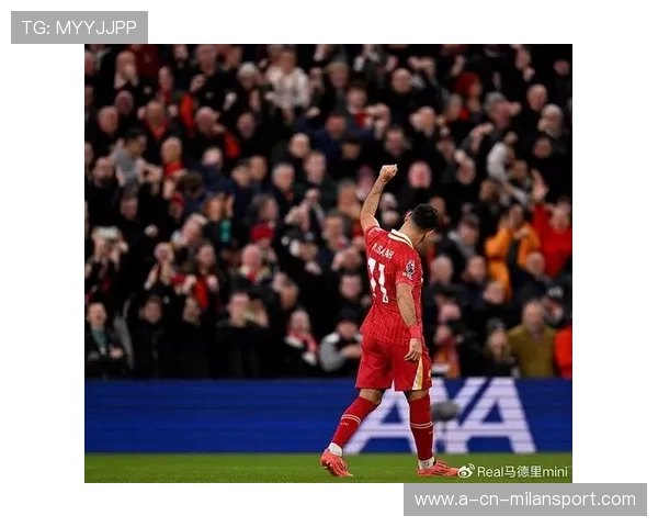 利物浦反击启动，萨拉赫内切完成射门